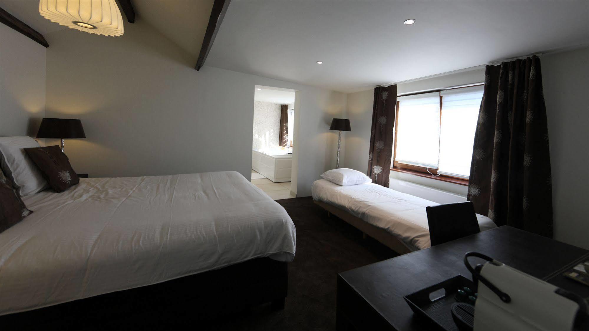 Hostellerie Kemmelberg エクステリア 写真